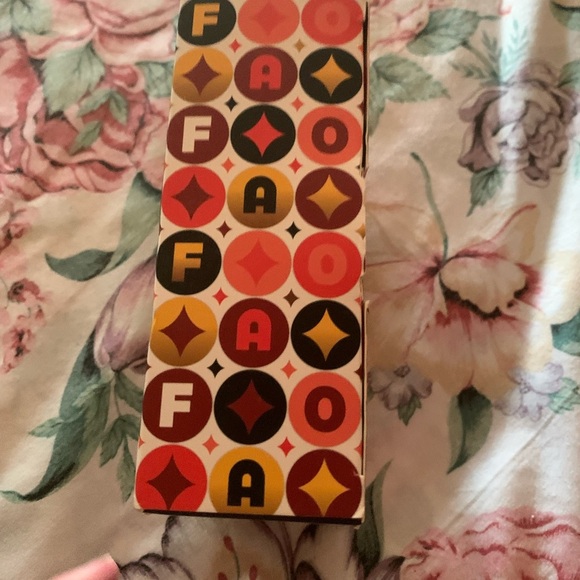 FAO Schwarz Dynamic Coins Magic Trick Set - Picture 2 of 3